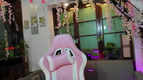 emma_ayala online show from 12, 1, 2026