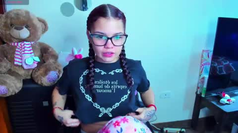 emma_boo_ online show from 25, 4, 2026