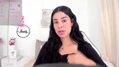 Emma Castillo online show from 11, 12, 2024