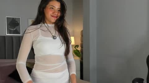 Snapshot of emma_crawford_ chatting on 8, 1, 2026 Emma online show from 8, 1, 2026