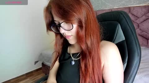 Snapshot of emma_ford1 chatting on 11, 1, 2025 Emma  online show from 11, 1, 2025