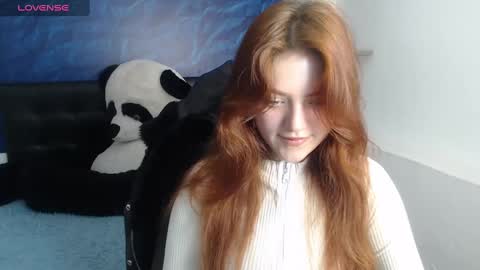 Snapshot of emma_ford1 chatting on 4, 2, 2025 Emma  online show from 4, 2, 2025