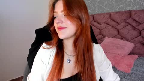 Snapshot of emma_ford1 chatting on 24, 2, 2025 Emma  online show from 24, 2, 2025