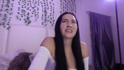 emma_johnson_ online show from 3, 3, 2026