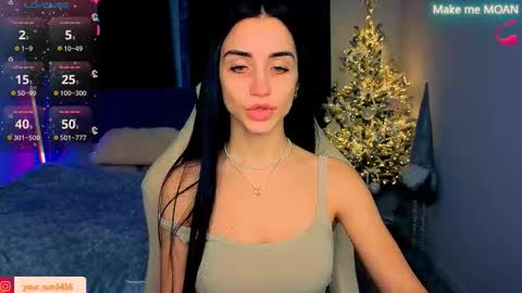 Snapshot of emma_jordan chatting on 16, 12, 2025 Emma online show from 16, 12, 2025