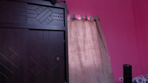 whises lits        online show from 25, 1, 2025