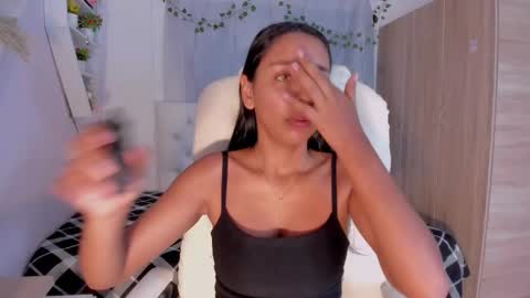 Emma online show from 1, 12, 2025