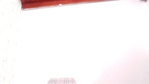Snapshot of emma_madison_ chatting on 12, 10, 2025 emma online show from 12, 10, 2025