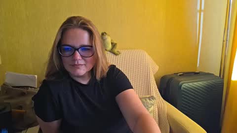 emma_misty_ online show from 22, 9, 2025