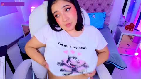 Snapshot of emma_monserratt chatting on 21, 10, 2025 Emma Monserratt online show from 21, 10, 2025