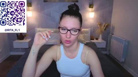 Emma Myer online show from 29, 4, 2026