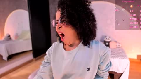     online show from 16, 12, 2025