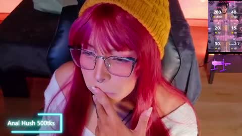 Snapshot of emma_nakamura chatting on 10, 7, 2026 online show from 10, 7, 2026
