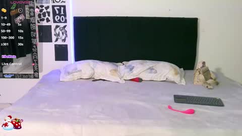 Snapshot of emma_ortega chatting on 19, 12, 2024 emma ortega online show from 19, 12, 2024