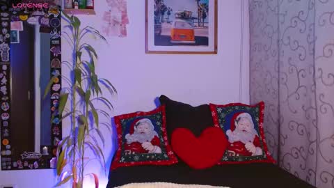 Sara Luna online show from 18, 12, 2024