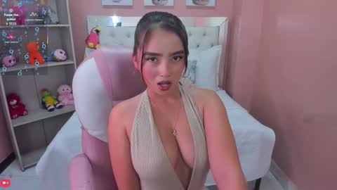 Snapshot of emma_wiliams_ chatting on 26, 3, 2026 E M M A online show from 26, 3, 2026