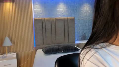 Snapshot of emmaa_robertts chatting on 4, 10, 2025 Emma  Everyday From 0530 to 1430 Col Time online show from 4, 10, 2025
