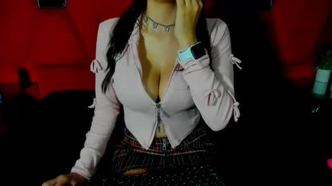 Snapshot of emmaanddemon chatting on 24, 2, 2026 EmmaAndDemon online show from 24, 2, 2026