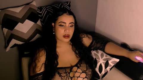 emmacamille2 online show from 19, 11, 2025