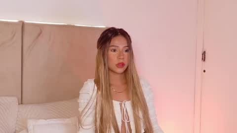 E M M A  online show from 27, 3, 2026