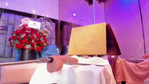 Snapshot of emmaduque chatting on 8, 3, 2025 Emma Duque online show from 8, 3, 2025