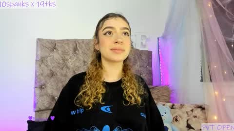 Emms  Drive me crazy with your love online show from 16, 12, 2025