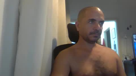 Snapshot of emmagold123 chatting on 20, 9, 2025 Ariel online show from 20, 9, 2025