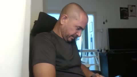 Snapshot of emmagold123 chatting on 28, 9, 2025 Ariel online show from 28, 9, 2025