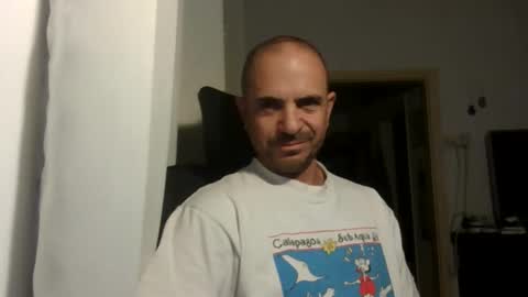 Snapshot of emmagold123 chatting on 1, 11, 2025 Ariel online show from 1, 11, 2025