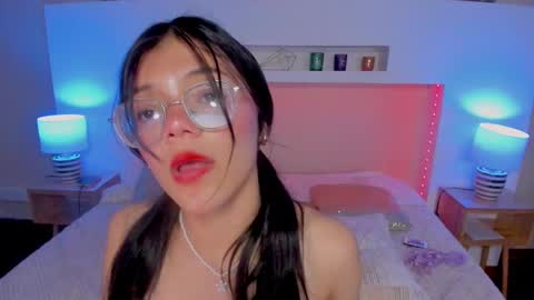 Snapshot of emmahale_ chatting on 27, 2, 2025 Emma online show from 27, 2, 2025