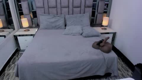 EMMA HILL online show from 3, 11, 2025