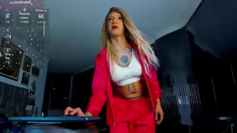 Snapshot of emmahills_sex chatting on 23, 7, 2026 Emma online show from 23, 7, 2026