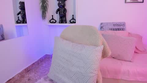 Snapshot of emmajohanson chatting on 7, 1, 2026 emmajohanson online show from 7, 1, 2026