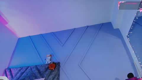 Snapshot of emmajohnss chatting on 22, 10, 2025 Emma online show from 22, 10, 2025