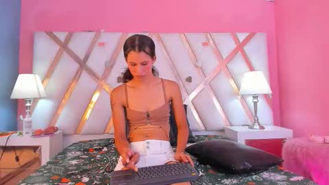 Emmapetty online show from 29, 9, 2025