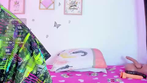 Snapshot of emmarogers_ chatting on 27, 10, 2025 Emma Rogers online show from 27, 10, 2025