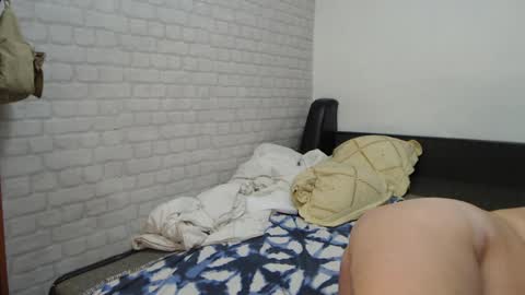 emmasquirt69 online show from 2, 12, 2024