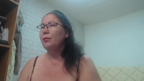 emmasquirt69 online show from 12, 3, 2025
