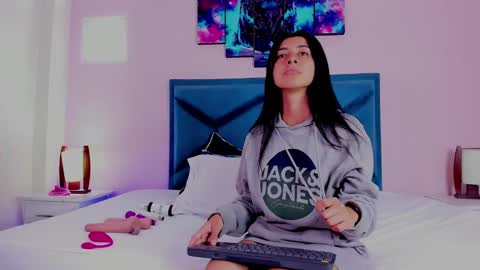  Emma  online show from 2, 1, 2025