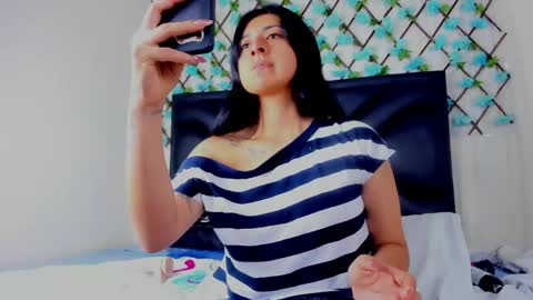 Snapshot of emmawillliams chatting on 3, 6, 2026 Emma online show from 3, 6, 2026