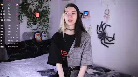 emmie_everly online show from 23, 11, 2025