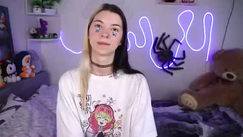 emmie_everly online show from 20, 6, 2026