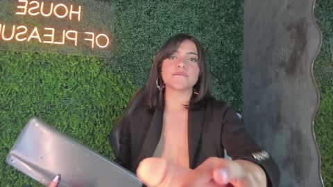 Snapshot of emmiily_z chatting on 23, 1, 2025 Emmiily online show from 23, 1, 2025