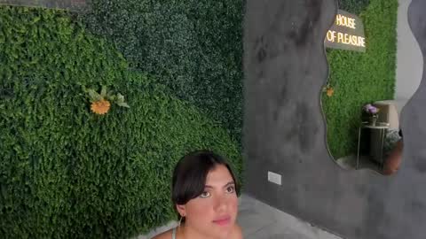 Snapshot of emmiily_z chatting on 17, 2, 2025 Emmiily online show from 17, 2, 2025