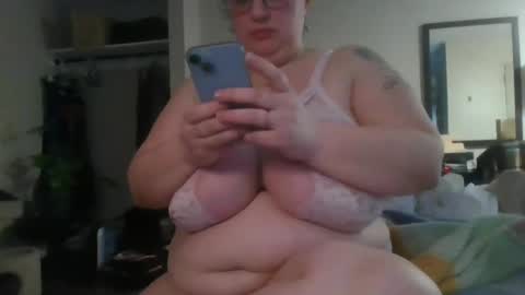 Snapshot of emmthaluscious chatting on 22, 1, 2025 emmthaluscious online show from 22, 1, 2025