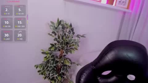 Emmy Heart online show from 13, 10, 2025