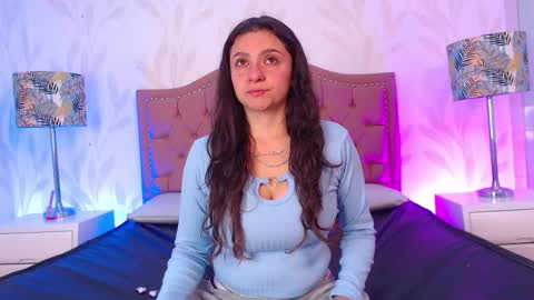 Snapshot of emmy_palacios chatting on 15, 12, 2025 Emmy online show from 15, 12, 2025