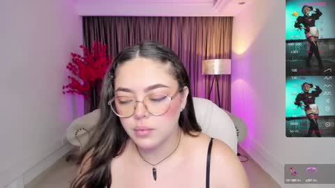 Emmy Walker online show from 4, 2, 2025