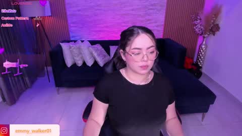 Emmy Walker online show from 26, 11, 2025