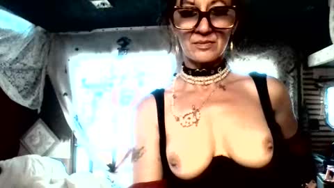 emmybaby5250 online show from 30, 4, 2026